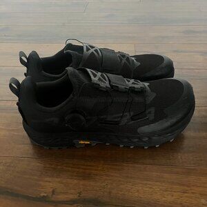 NWT Altra Timp 5 BOA Trail-Running Shoes in Black/Black